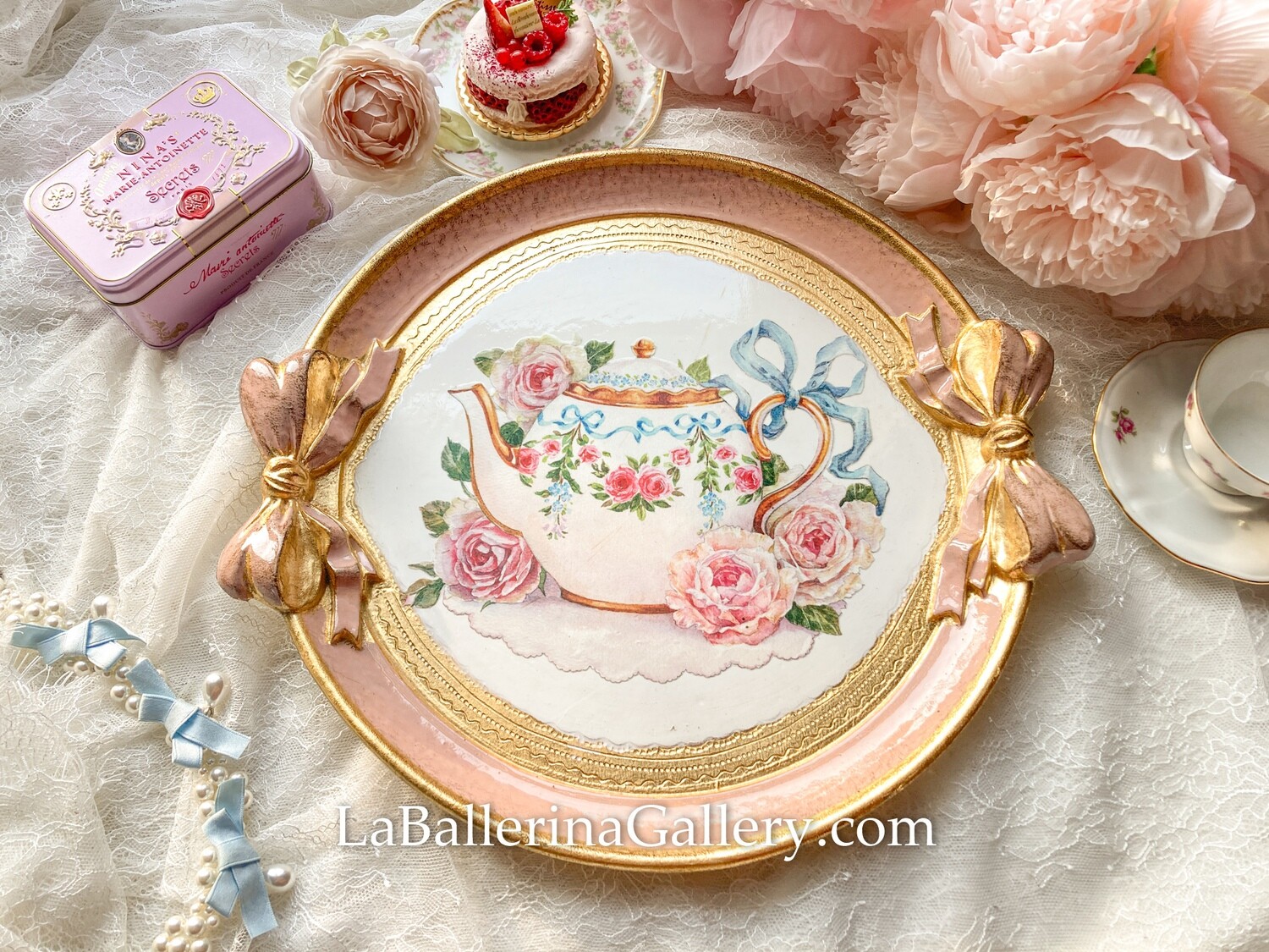 Florentine tray round Teapot rose ribbon shabby chic bow gold wooden tea board pink