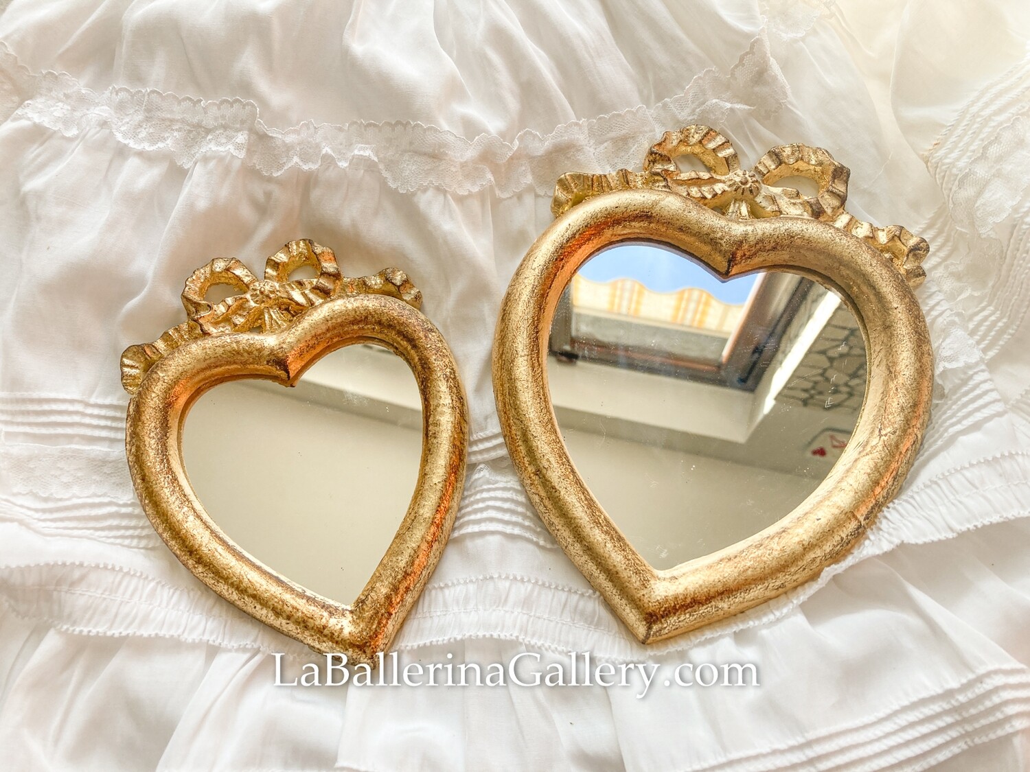 Made to order Florentine gold wood wall hanging mirror frame heart bow ribbon baroque