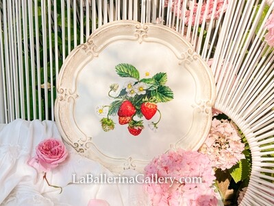 Florentine tray round shabby white strawberry print
