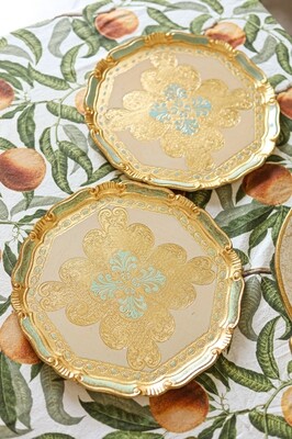 Made to order Florentine tray round gold 33cm baroque rococo