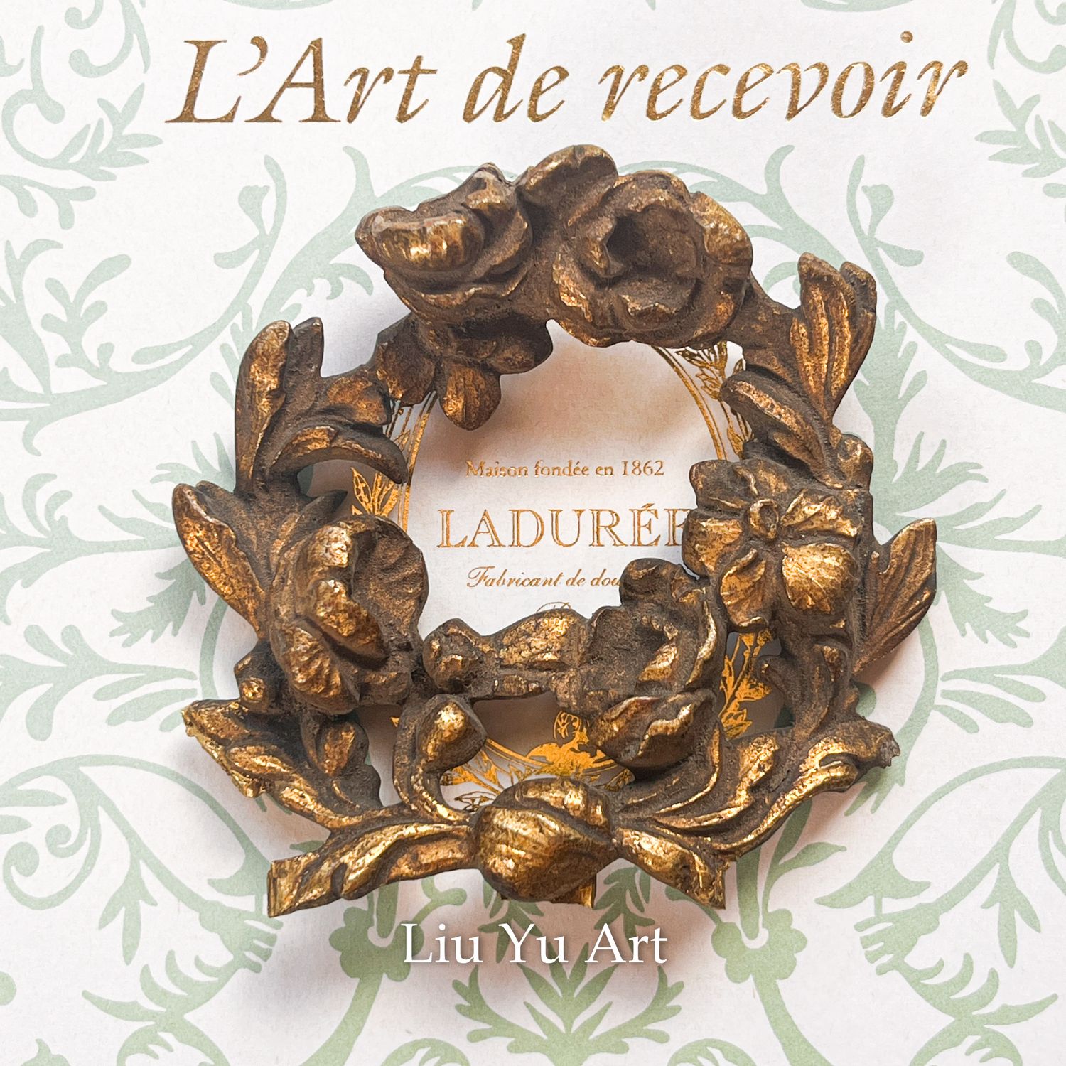 2 pieces brass decor