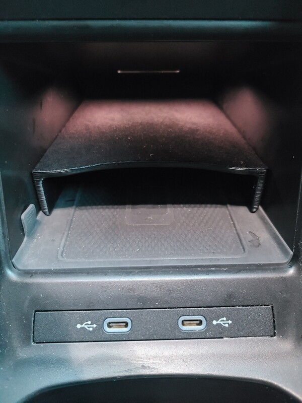 Shelf for wireless phone compartment for VW ID.4