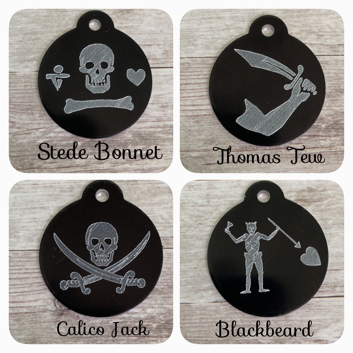 Pirate &quot;Jolly Roger&quot; Design Circle Tags