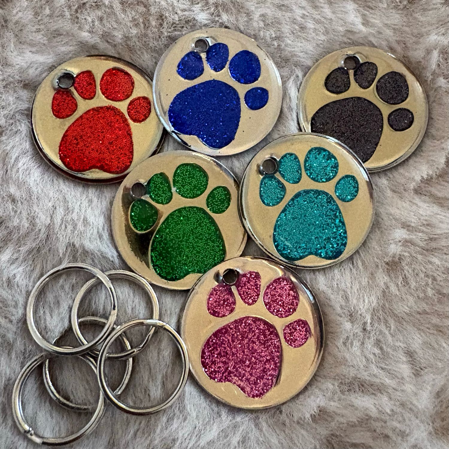 Glitter Paw Print 25mm Medium Circle Designer Tag
