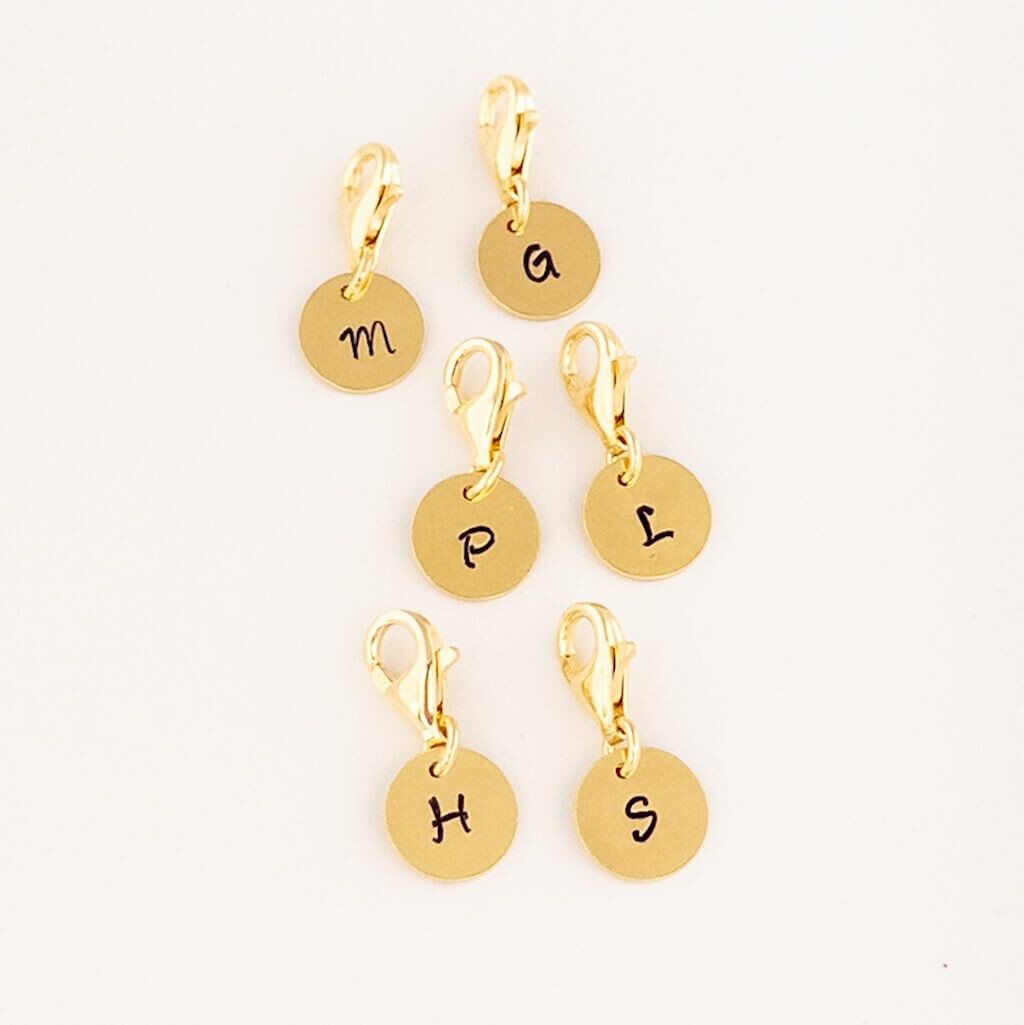 Buchstaben Charm - gold