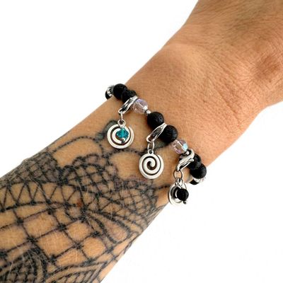 Kleine Guanchen Spirale Charm