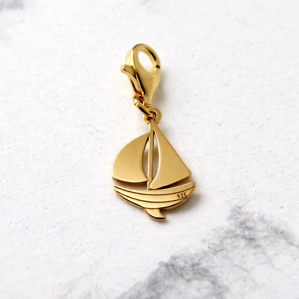 Segelboot Charm - gold