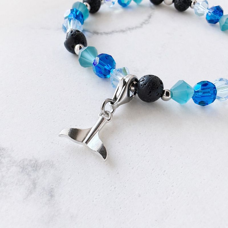 Schwanzflosse vom Wal Charm - silber