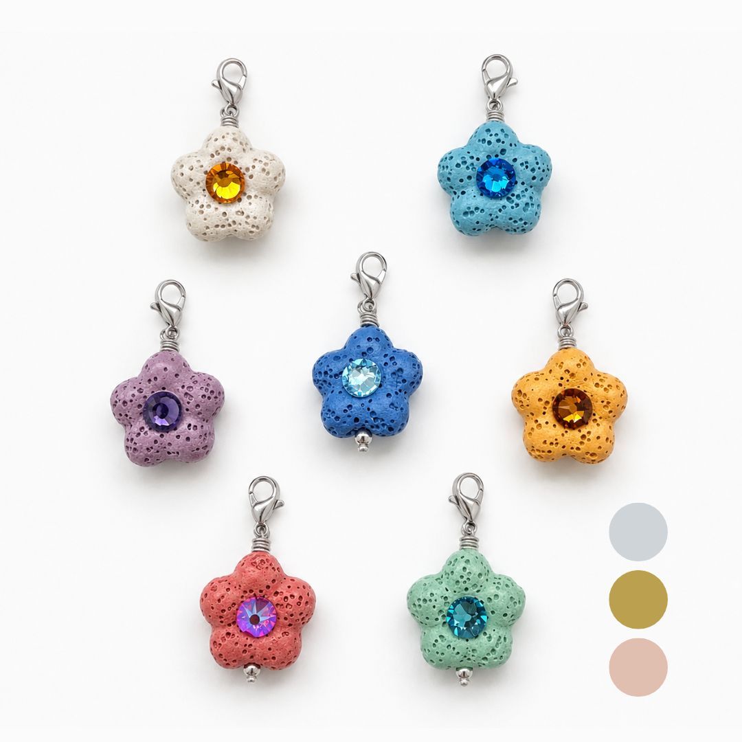 Kleine Lava Blüte mit Swarovski - Charm