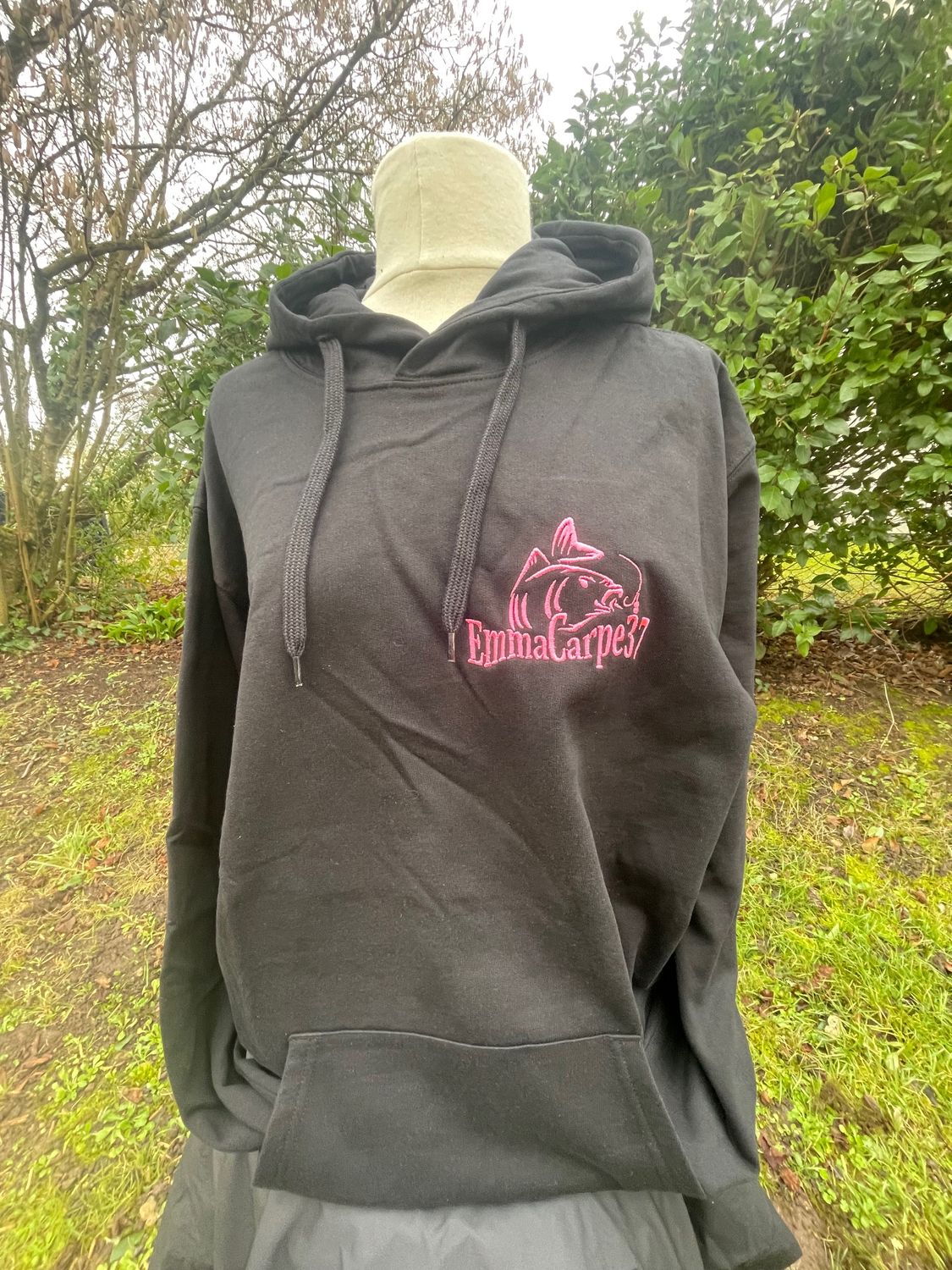 Sweat à capuche brodé, TAILLE: L