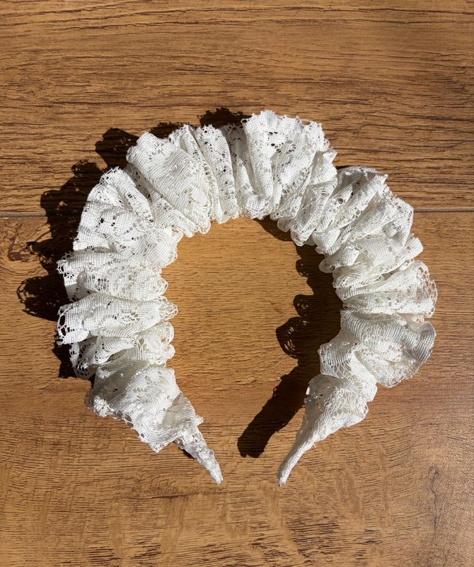 Lily Lace Headband