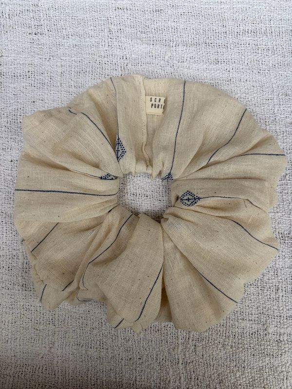 Diamond Embroidered SCRUNCH