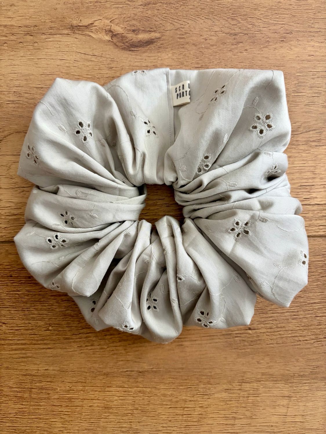 Dahlia SCRUNCH