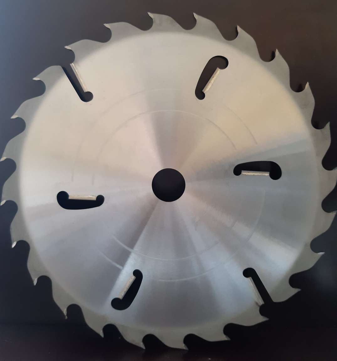 S 500 z24+6 d50 s3.0 b4.5 AA  25* (FL 180mm)