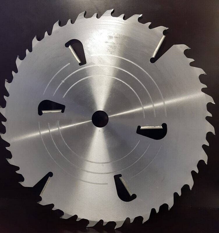SY 630 x 50 x 4.0 x 6.3mm, zobu skaits 24+6, γ = 25, AA Fl=210