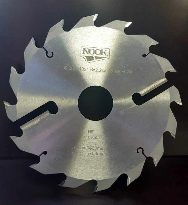 S 200 z16+2 d40 s1.6 b2.2 AAy20 Flancis 70mm