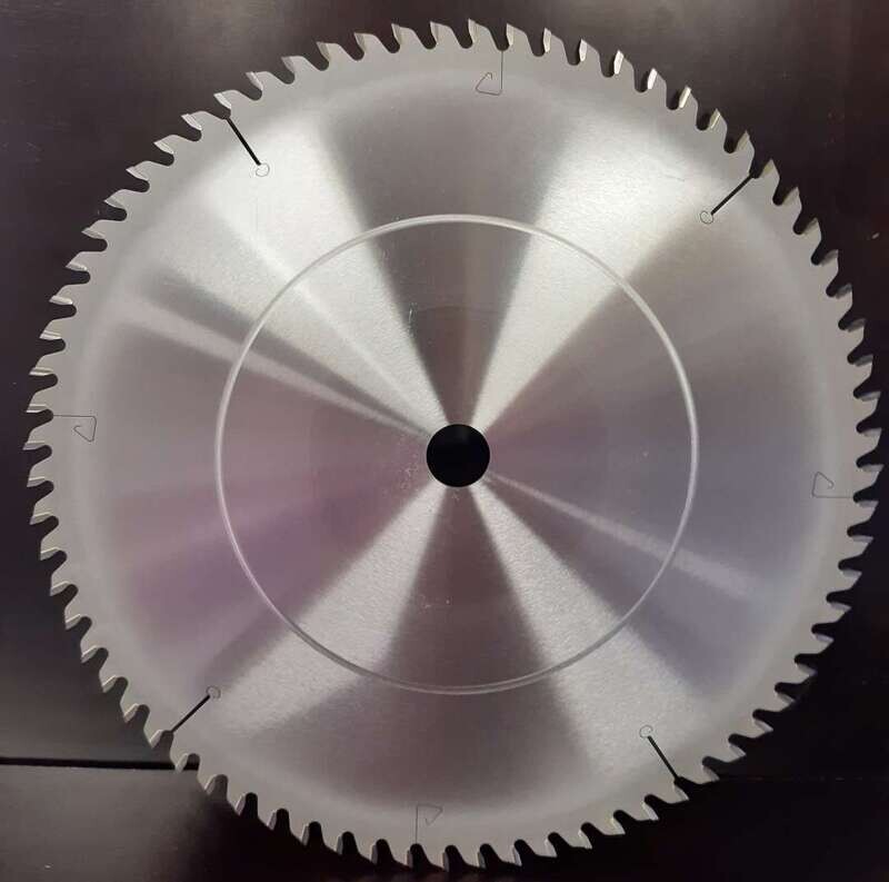400 x 50 x 2.5 x 3.8, 72 zobi, γ = 5, BA