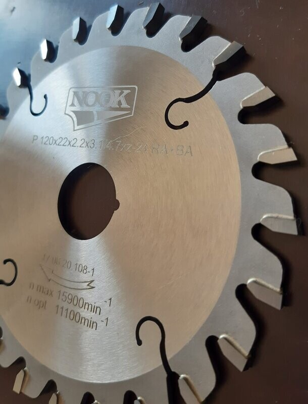 P 120 z24 d22 s2.2 b3.1/4.7 RA/BA y0*