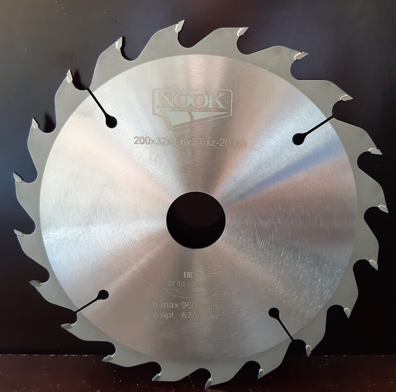 200 x 32 x 1.6 x 2.6mm, 20 zobi, γ = 25, BA