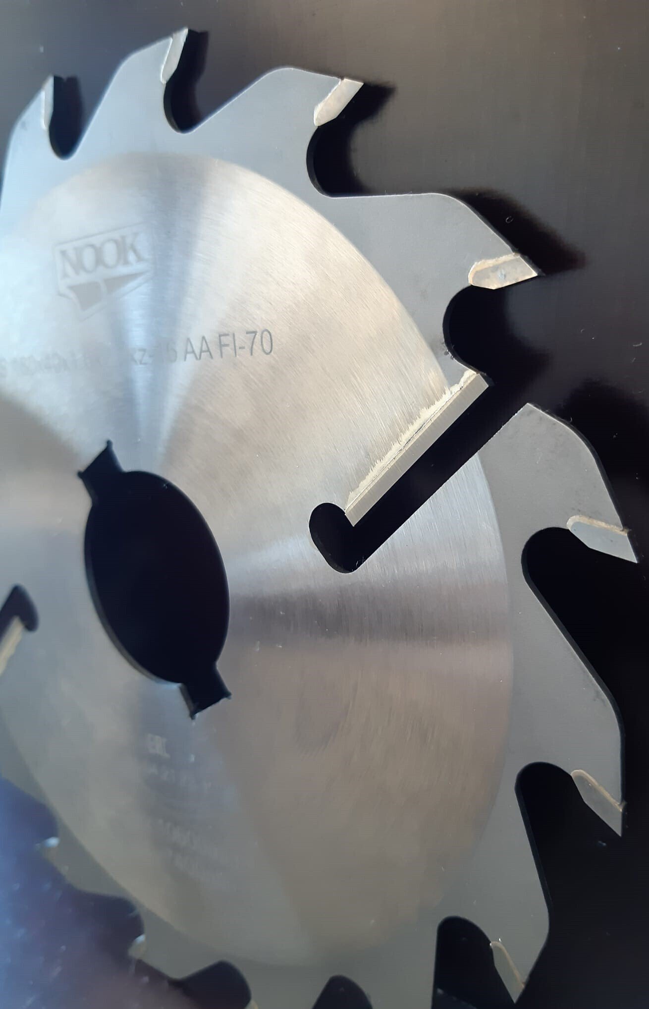 S 180 z16+2 d40 s1.6 b2.2 AAy20, kīļrievas 2/12/5