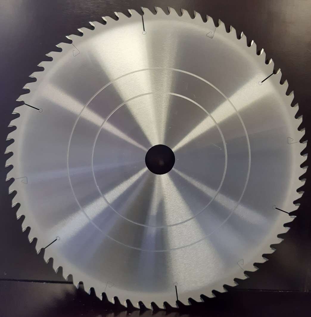 500 x 50 x 3.0 x 4.2, 72 zobi, γ = 15, BA