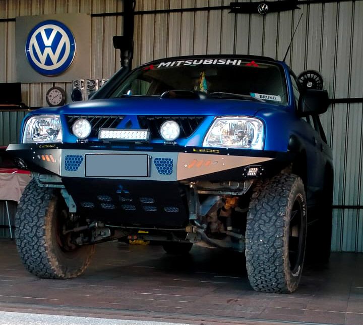 PARAURTI ANTERIORE USO GRAVOSO MITSUBISHI L200 FINO AL 2005