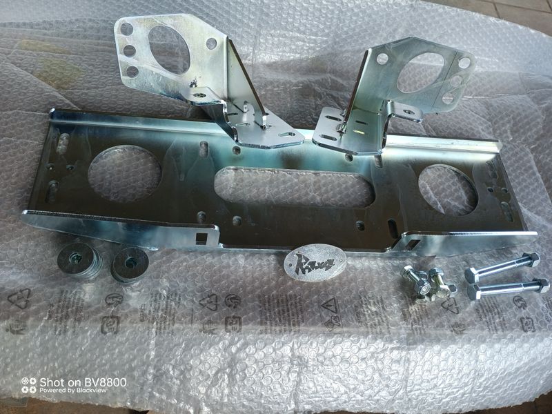 KIT PIASTRE MONTAGGIO VERRICELLO TOYOTA LAND CRUISER KDJ 120-125