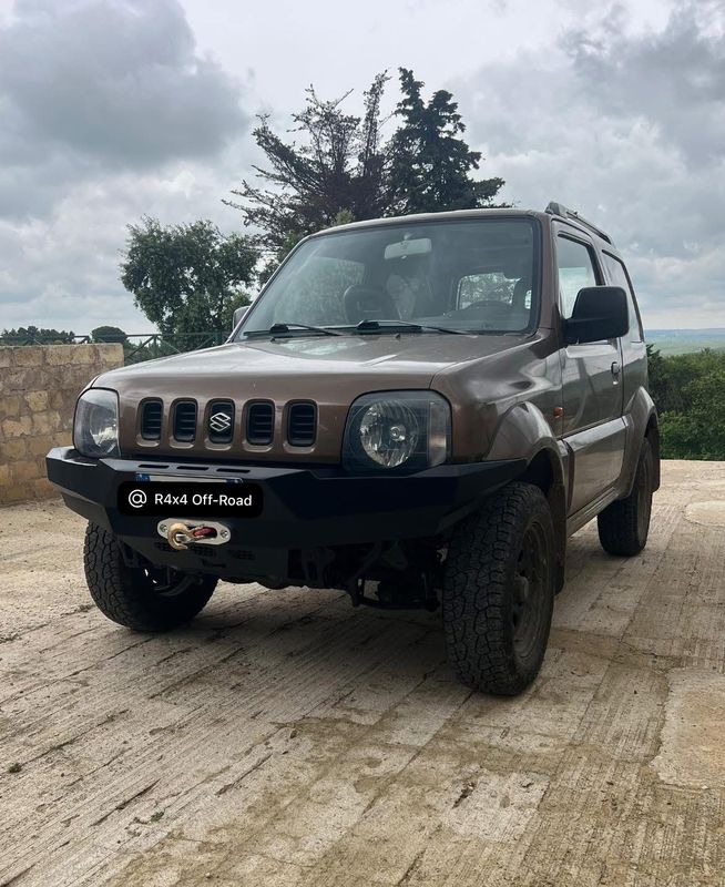 PARAURTI ANTERIORE USO GRAVOSO JIMNY (modelli benzina  dal 1998 al 2017)