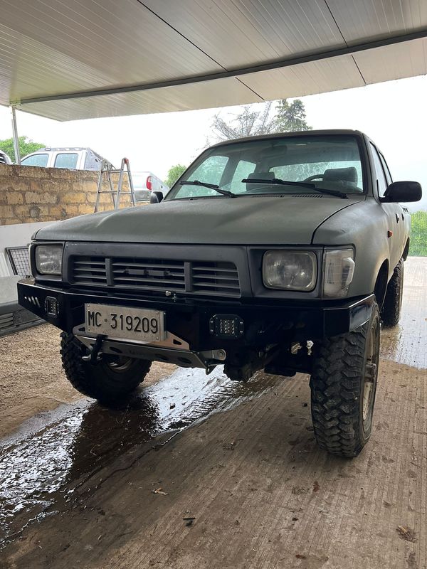 PARAURTI ANTERIORE USO GRAVOSO HILUX LN 105