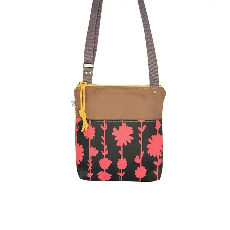 Weekdayer - Chicory // Floral Crossbody Bag - Flora