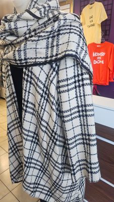 Gently ♥️  Black &amp; White Plaid Cape Style Wrap
