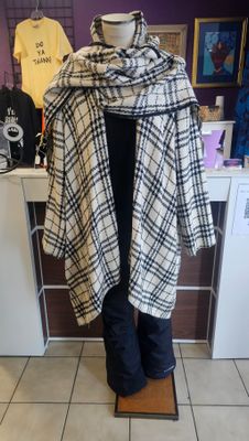 Gently ♥️  Black &amp; White Plaid Cape Style Wrap