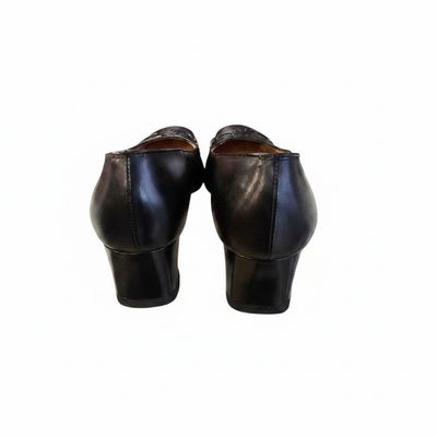 Vintage Ferragamo Pumps