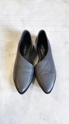 Gently ♥️ Bueno Cut Out Flats