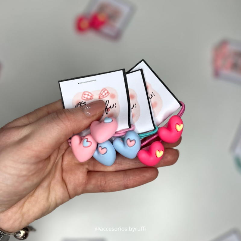 Coleros finitos CORAZÓN x2