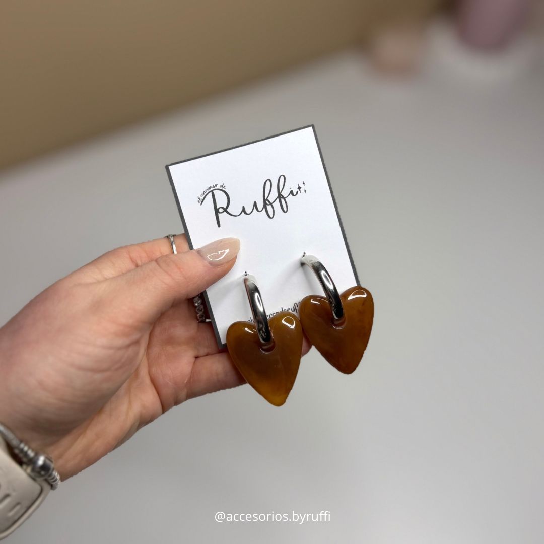 Caravanas corazón plateado