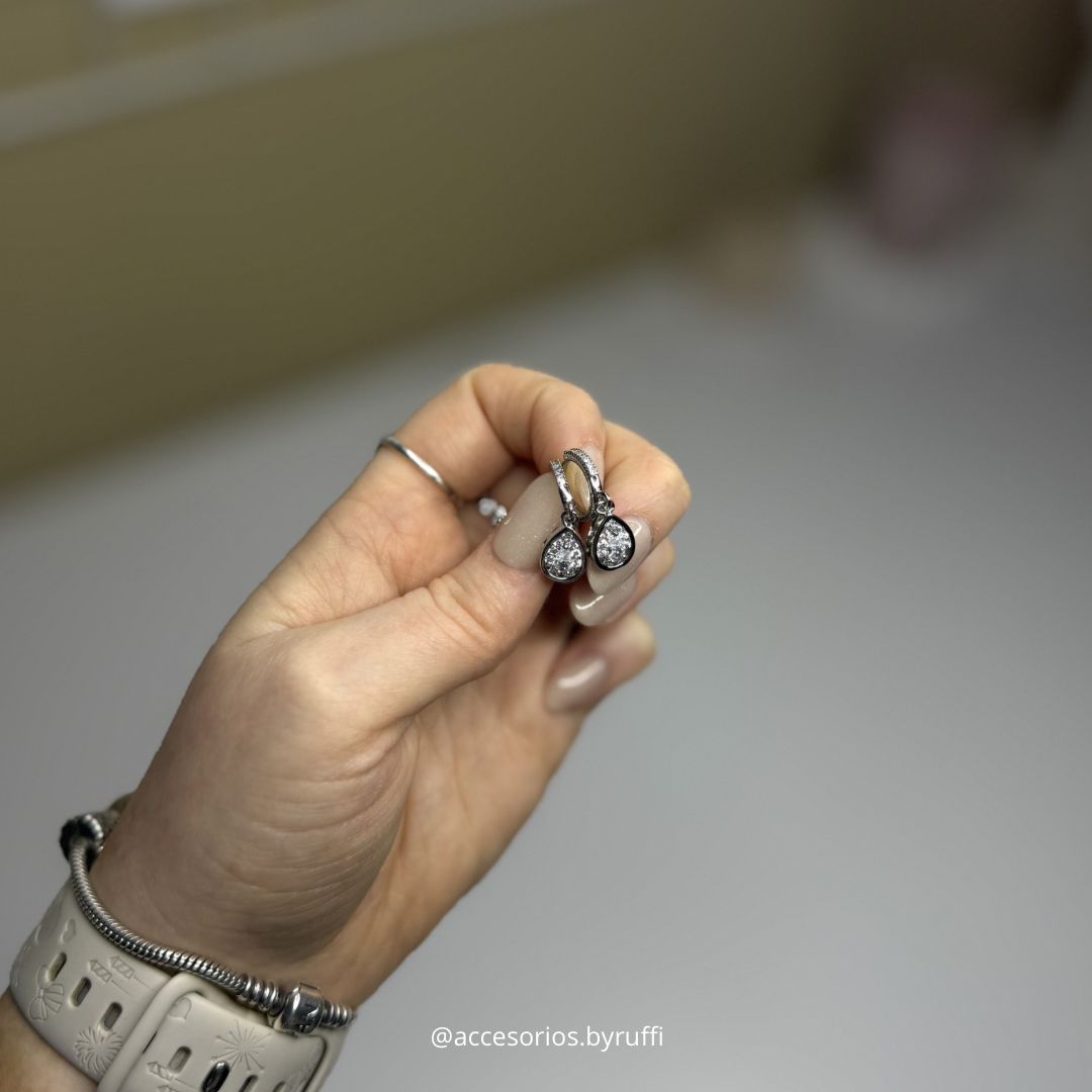 Caravanas gota plateado