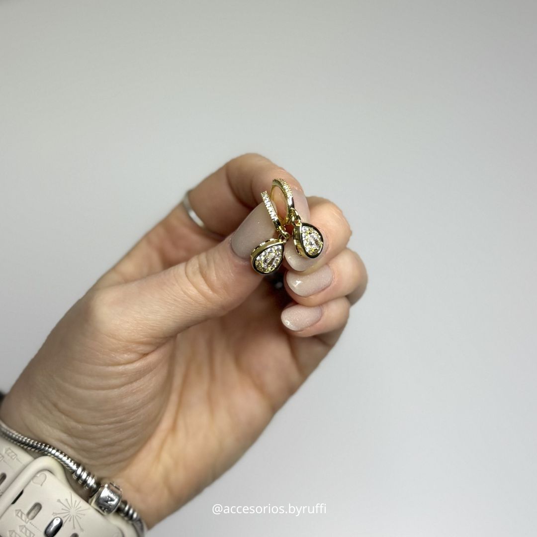 Caravanas gota dorado