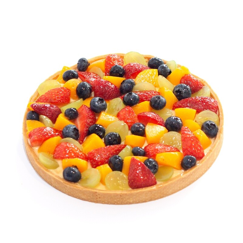 20cm Whole Fruit Tart, consisting of vanilla custard, strawberry, blueberry, peach and blueberries. Suitable for 6 to 8 pax. For birthday and sharing.
