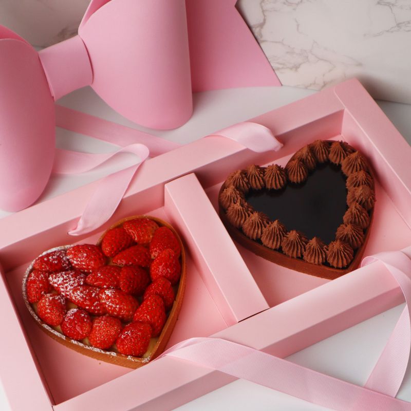 Duo Heart Gift Box (2 x 16cm)