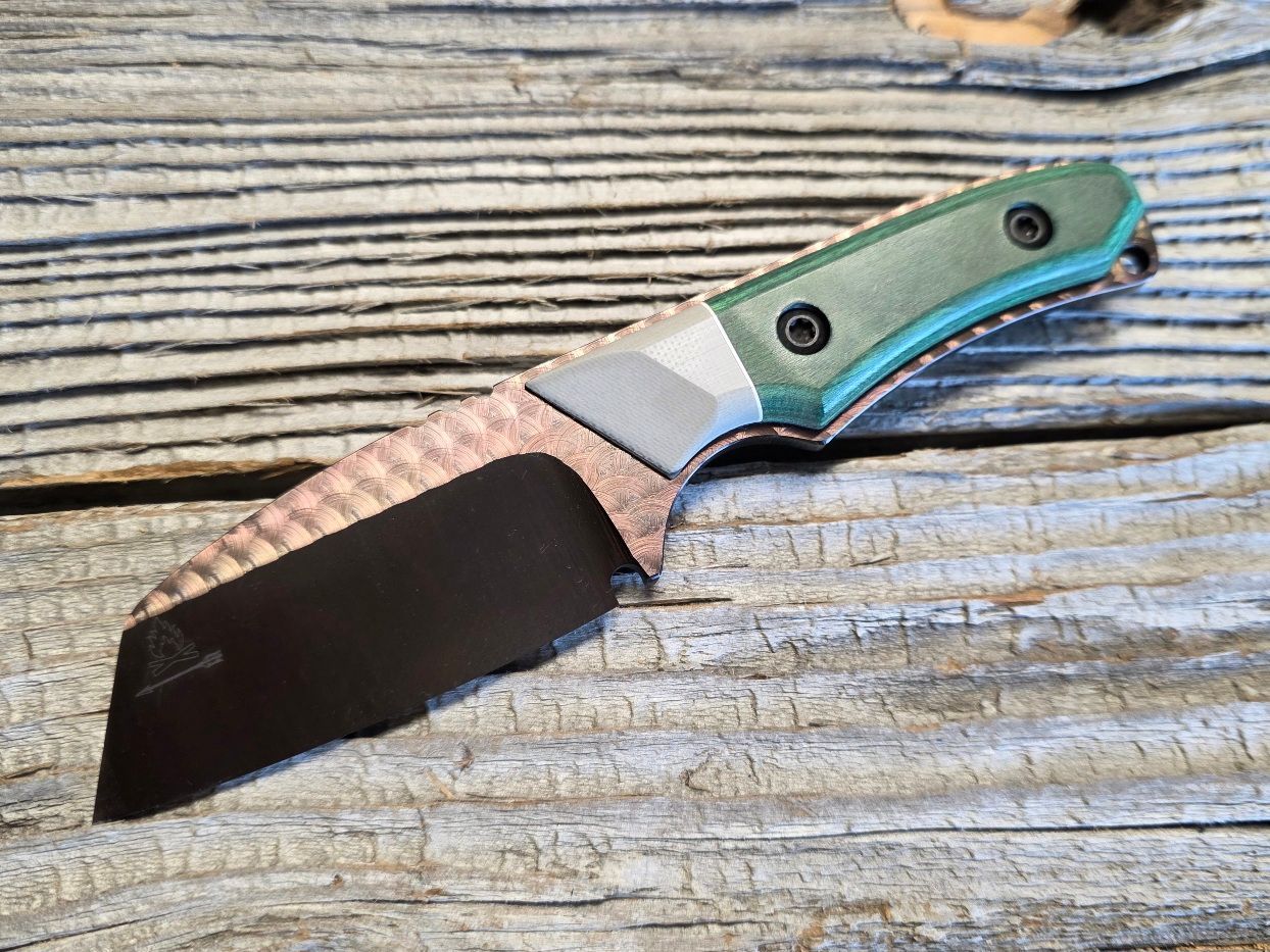 Grey / Green