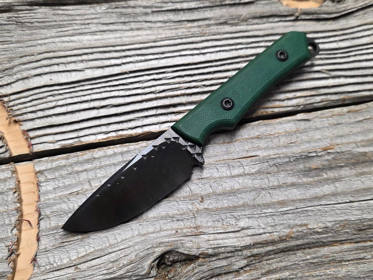 Green / Blackened blade Green / Blackened blade