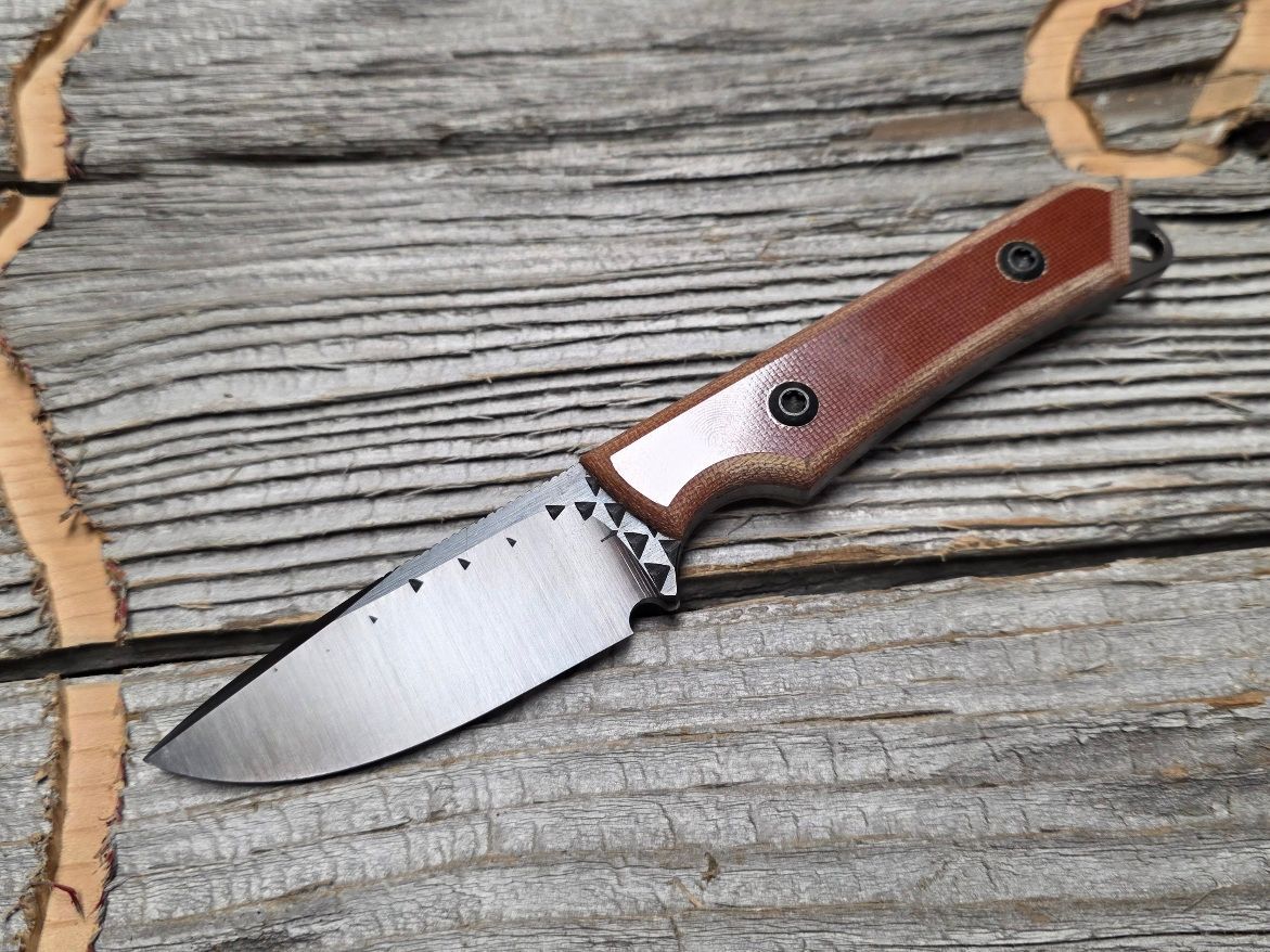 Natural / Blackened blade / Tan Sheath Natural / Blackened blade / Tan Sheath