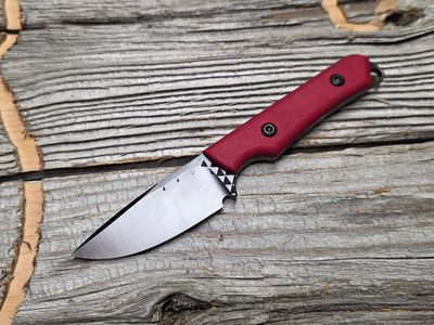 Red / Blackened blade
