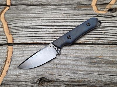 Blue / Blackened blade Blue / Blackened blade
