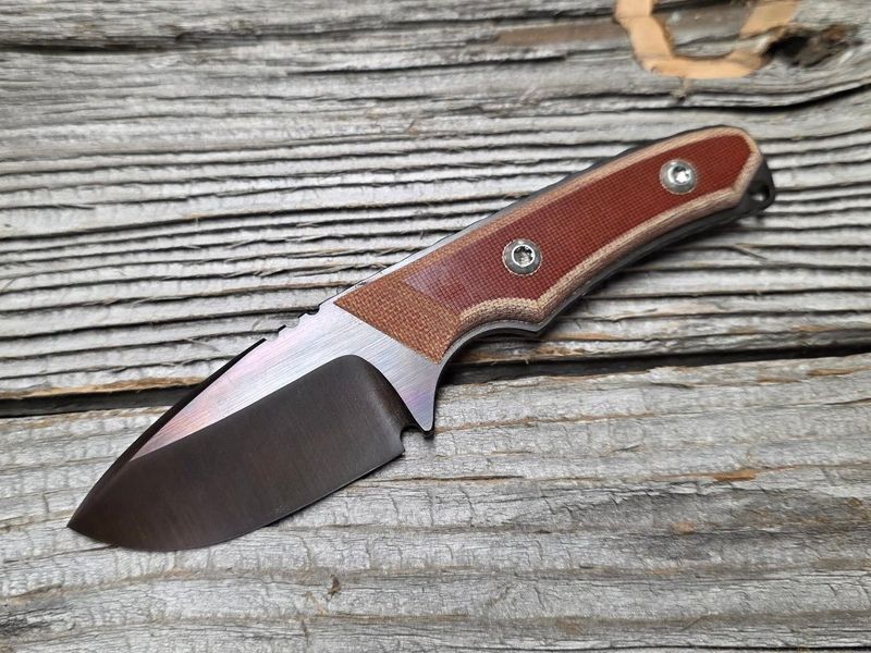 Natural / blackened blade