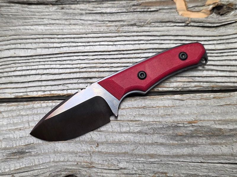 Red / blackened blade