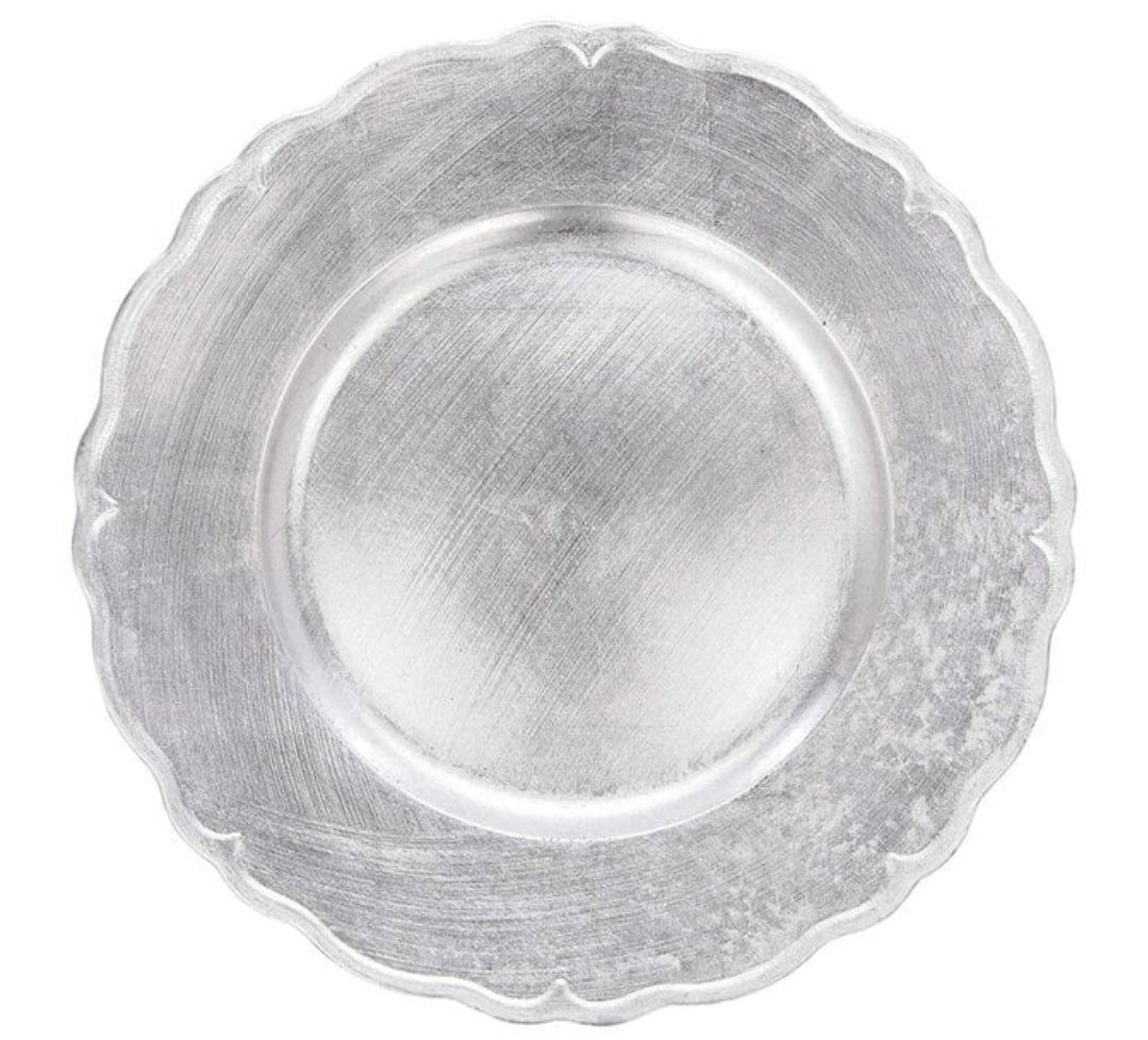 Scalloped charger