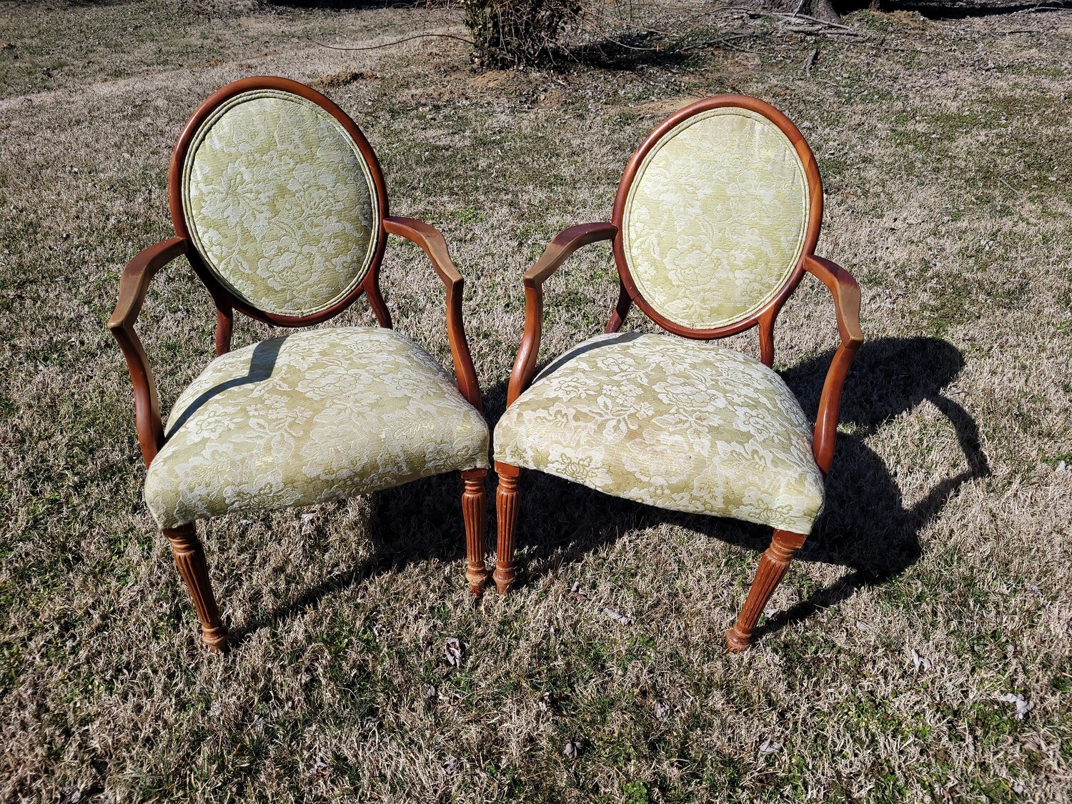 Vintage Sweetheart Chairs Set