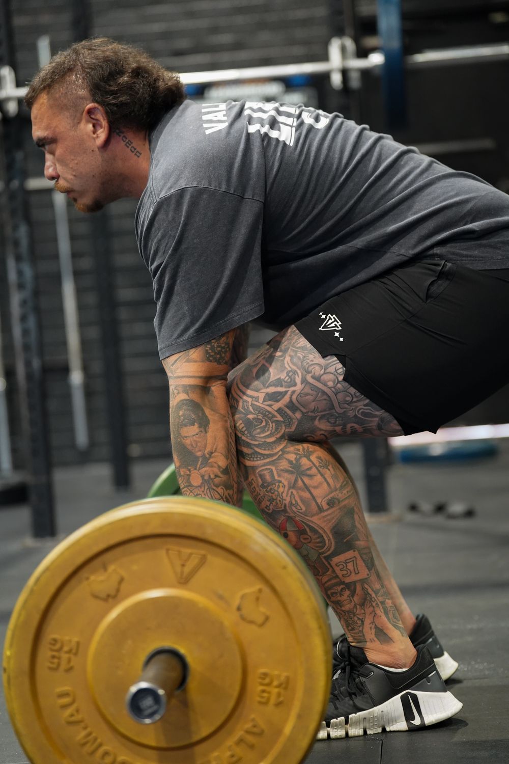 ESSENTIALS MENS BLACK TRAINING SHORTS